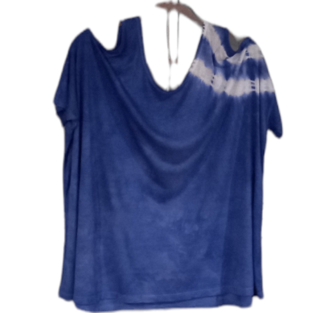Bebe Knit Top w/  exposed shoulders